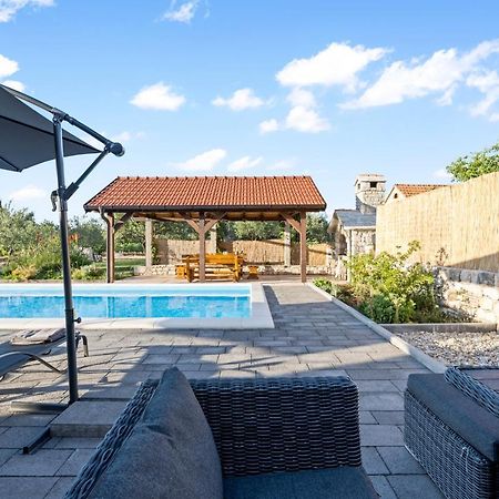 Villa Olive Tree House With Jacuzzi, Wifi And 40M2 Pool Siritovci Esterno foto