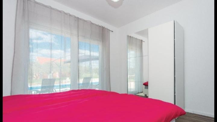 Villa Olive Tree House With Jacuzzi, Wifi And 40M2 Pool Siritovci Esterno foto